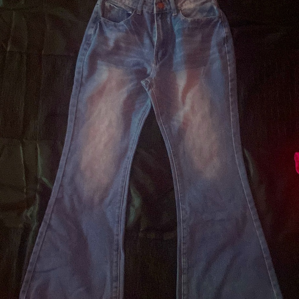 Curvy flare denim pants